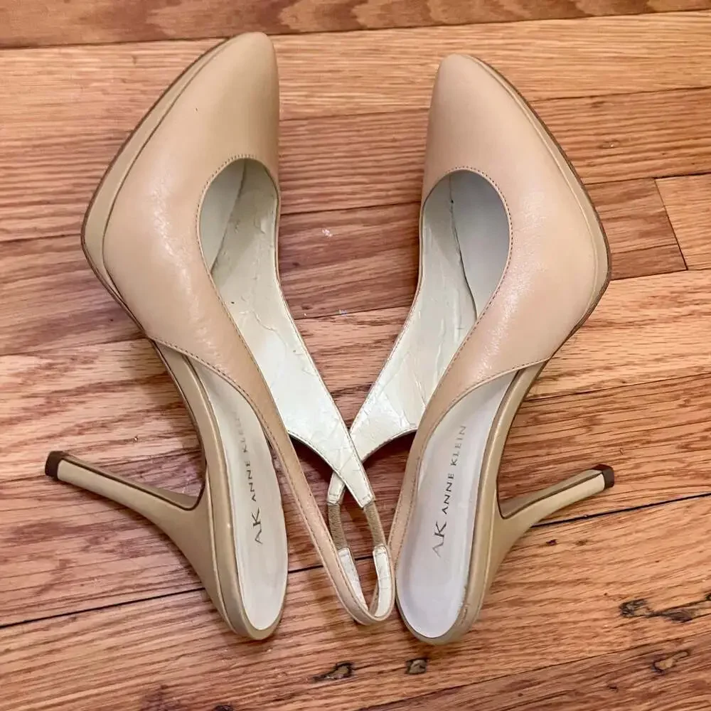 Anne Klein AKNARA Beige Leather Pointed Toe Slingback Kitten Heels Size 8.5M